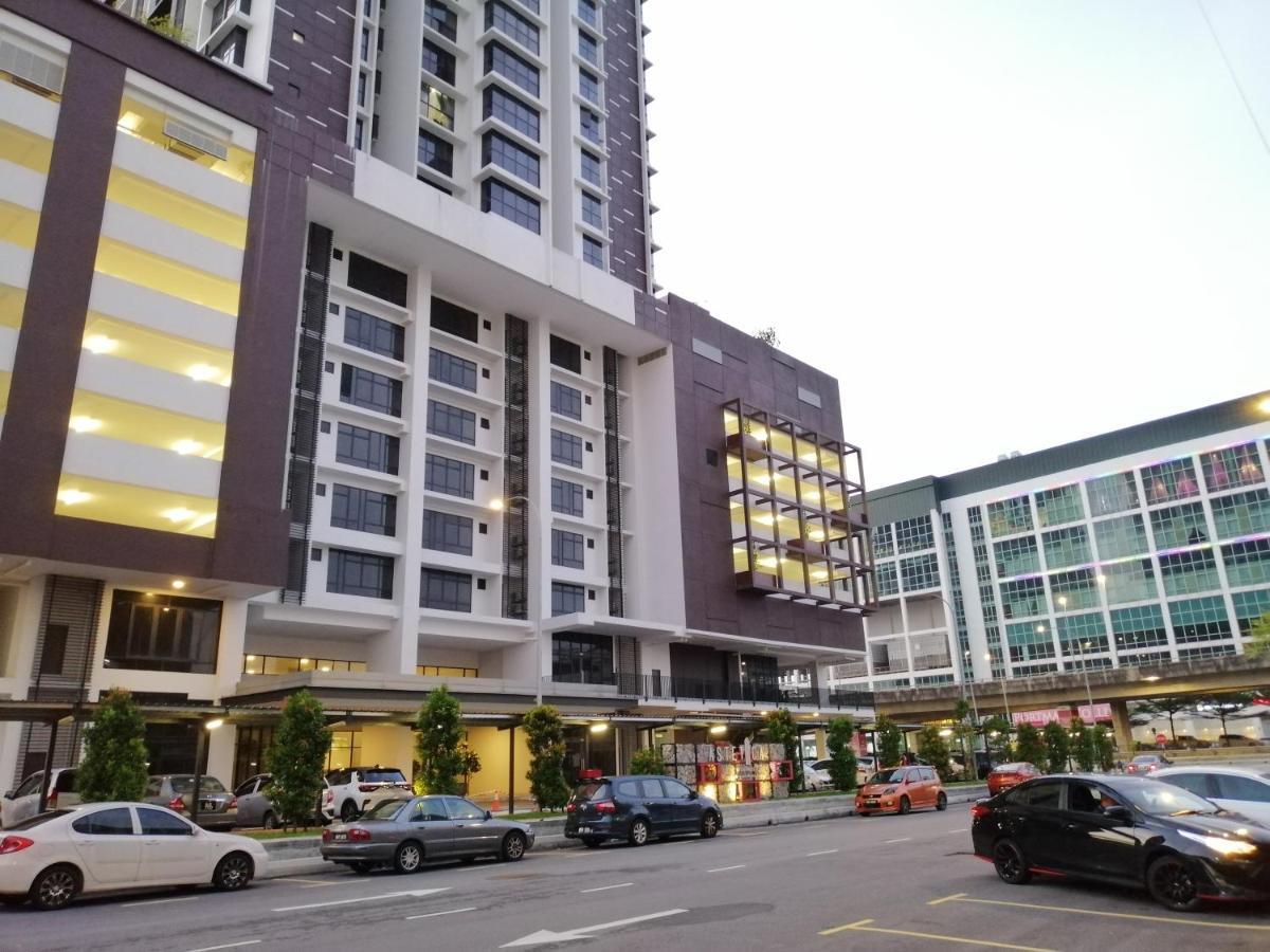Astetica Residences @ Seri Kembangan Ngoại thất bức ảnh