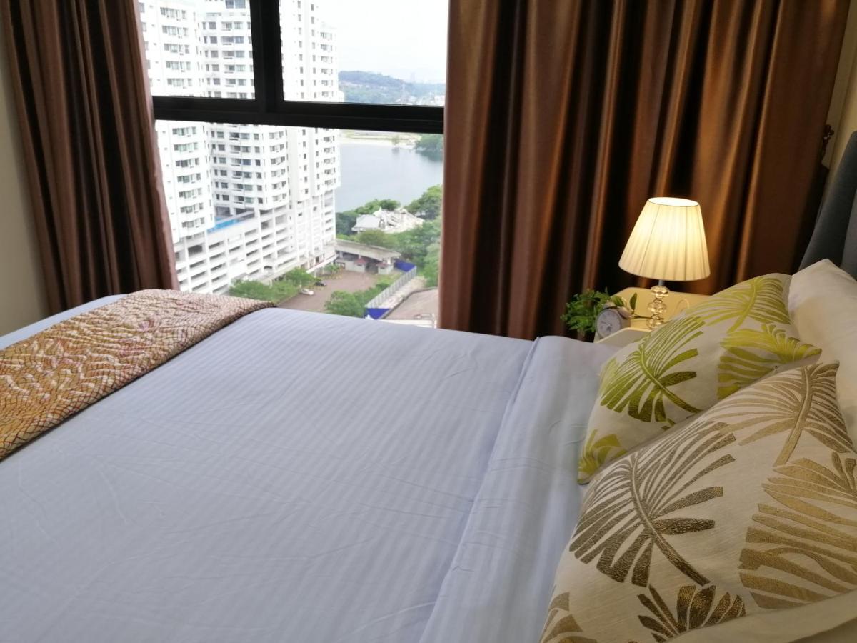 Astetica Residences @ Seri Kembangan Ngoại thất bức ảnh