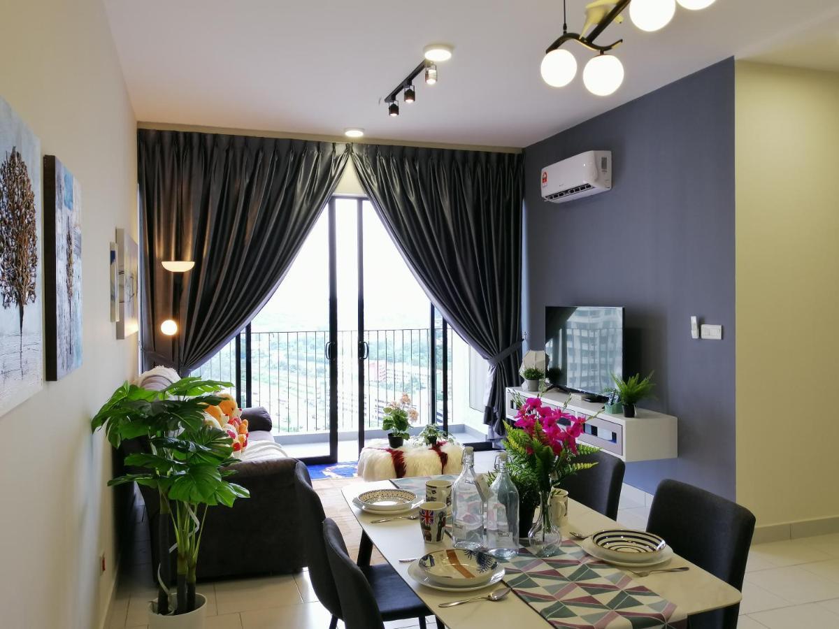 Astetica Residences @ Seri Kembangan Ngoại thất bức ảnh